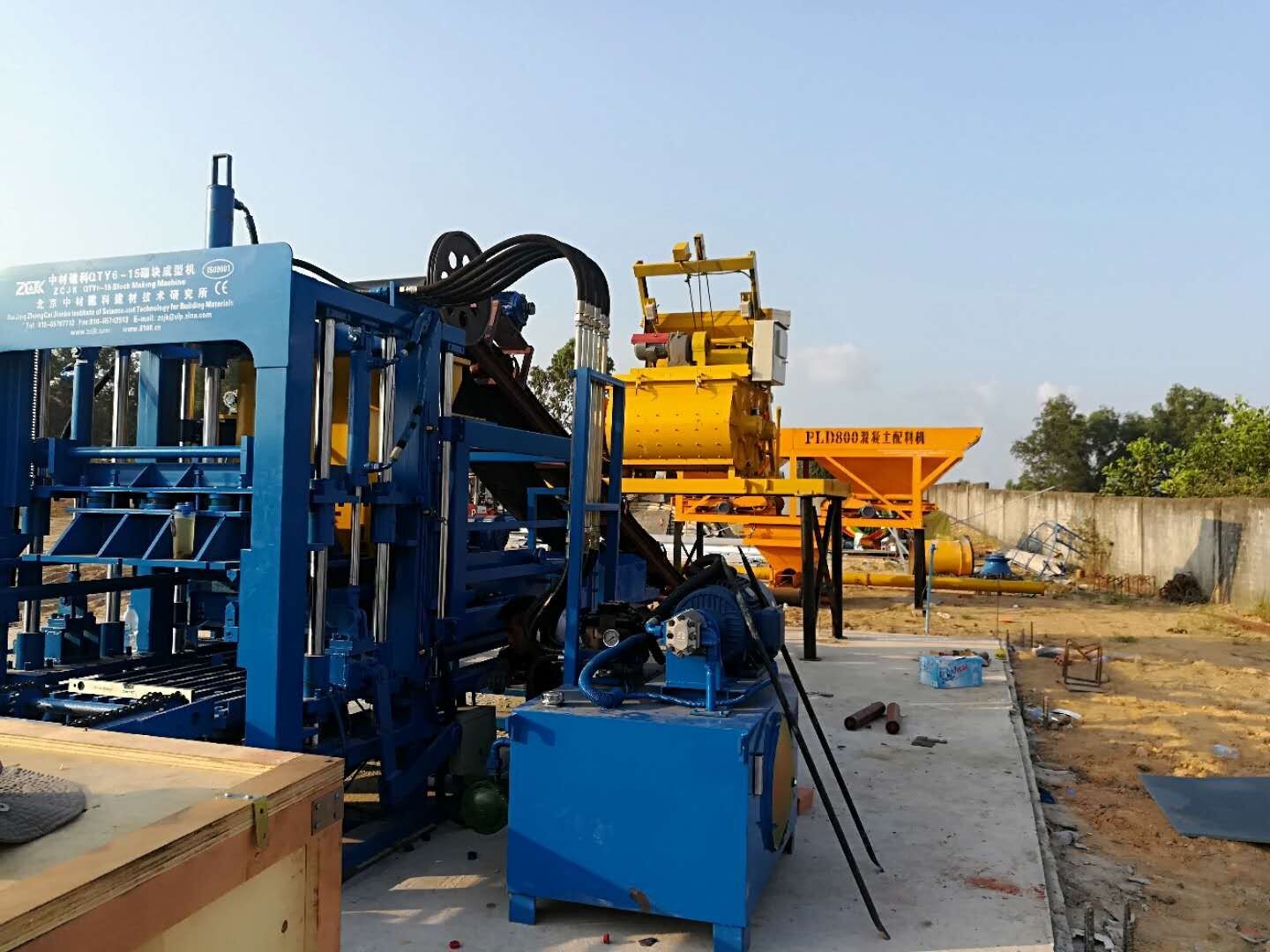 拆迁建筑垃圾变废为宝你敞开，中材建科建筑垃圾制砖机